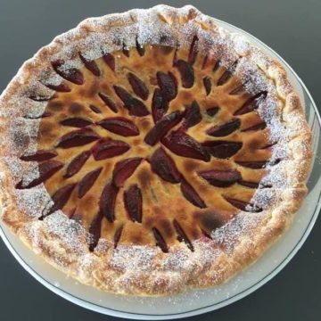 The early Plum harvest in Switzerland
