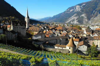 The Hidden Melody of Switzerland: A History of Rhaeto-Romansh